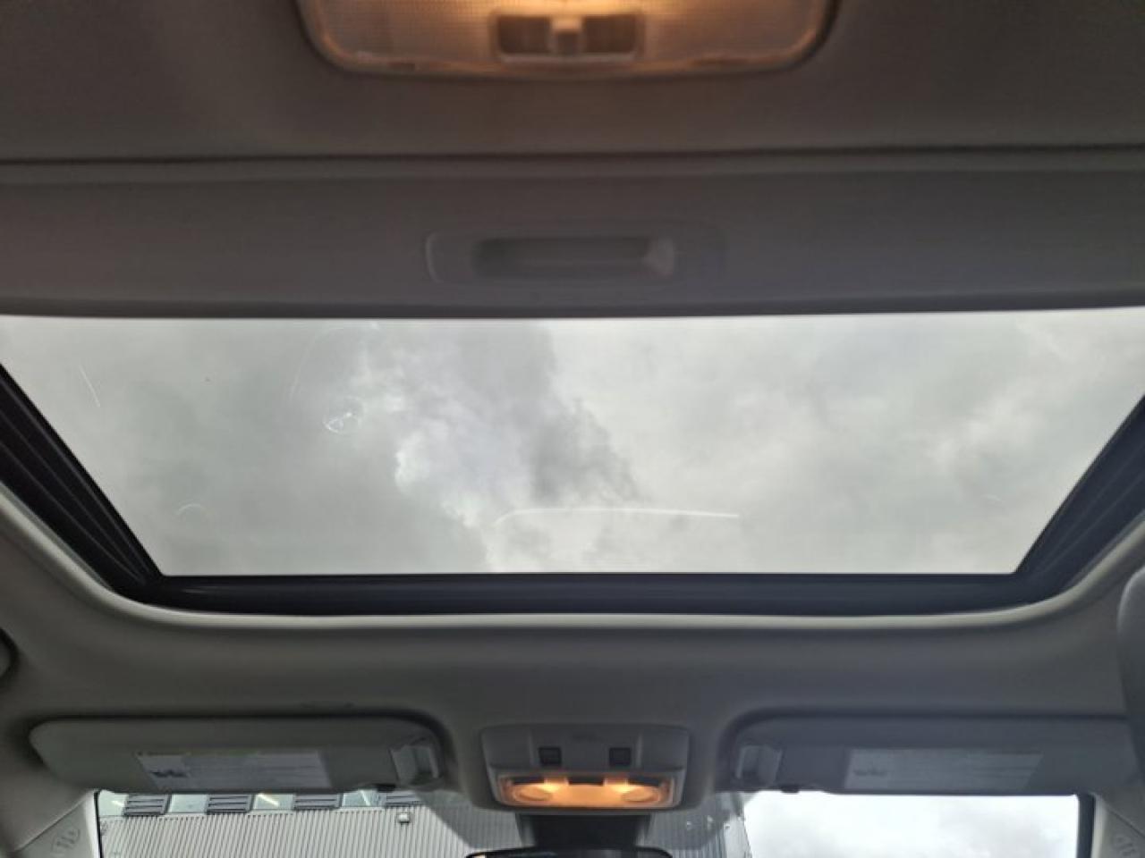 2019 Toyota Corolla SE Manual | Sunroof | Split Leather | Adaptive Cruise | Heated Seats & Steering | Bluetooth & More ! Photo