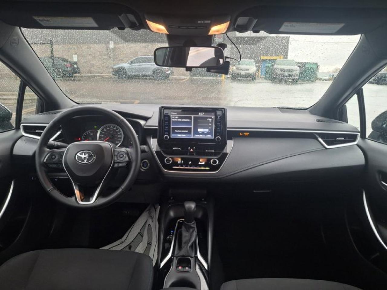 2022 Toyota Corolla SE | Heated Seats | Adaptive Cruise | CarPlay | Rear Cam | Lane Departure | and More ! Photo