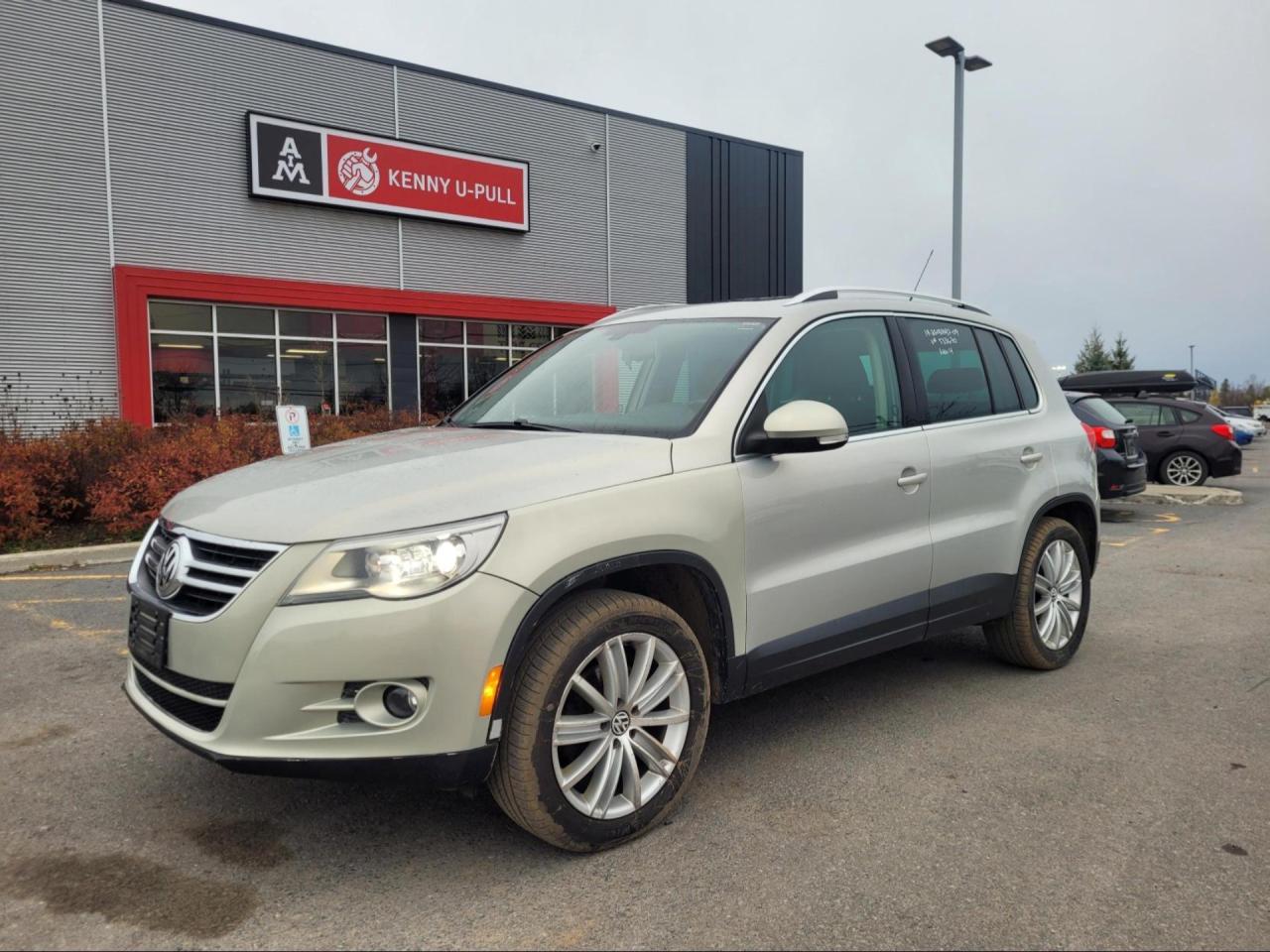 Used 2009 Volkswagen Tiguan SE for sale in Ottawa, ON