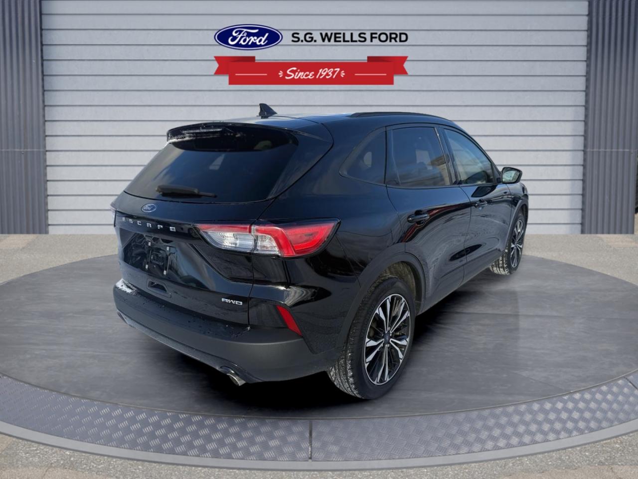 2021 Ford Escape SE Photo3