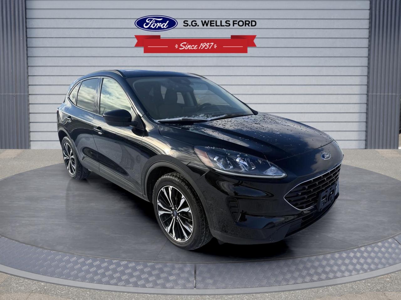 2021 Ford Escape SE Photo