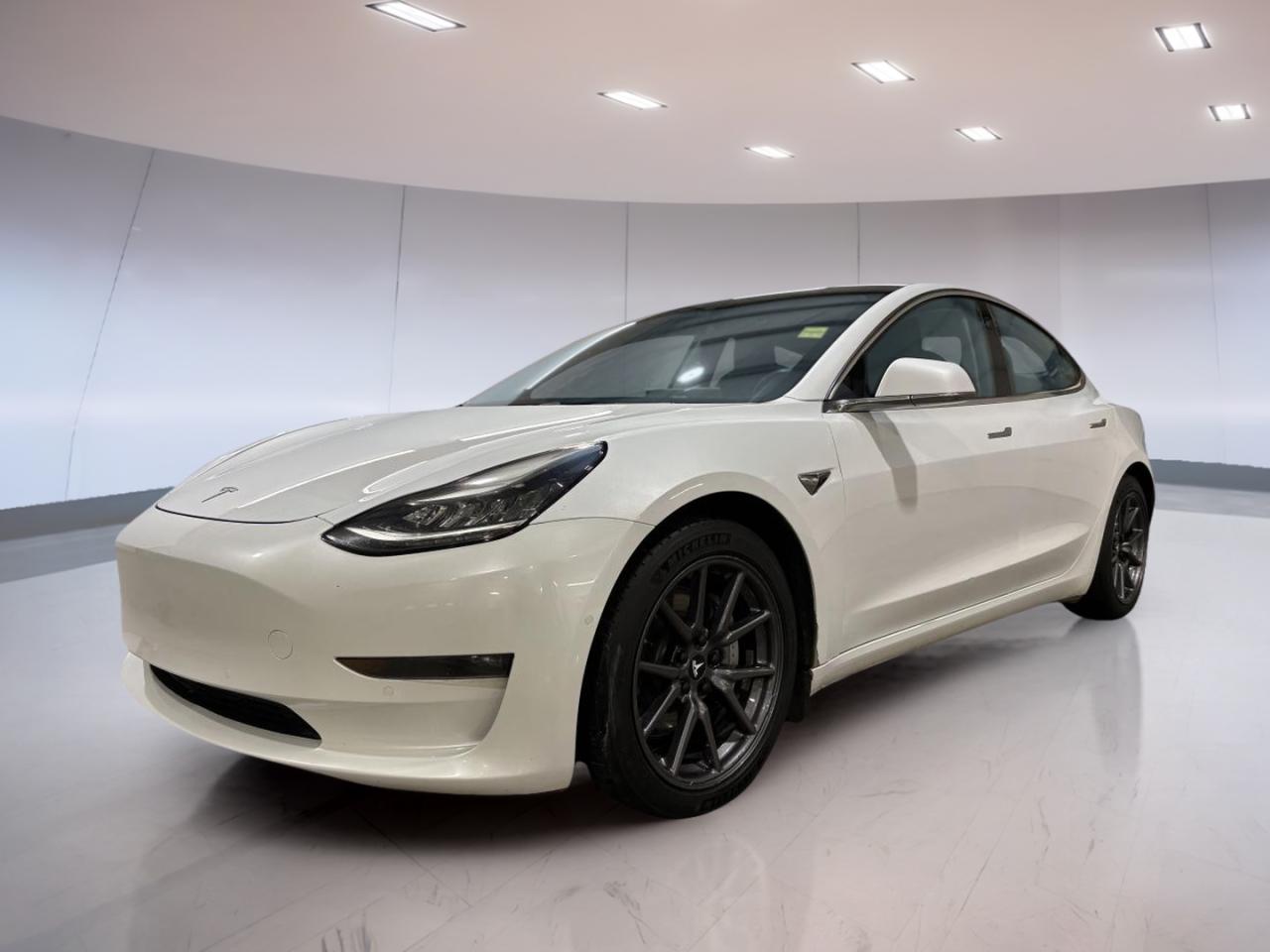 Used 2018 Tesla Model 3 Base for sale in Moose Jaw, SK