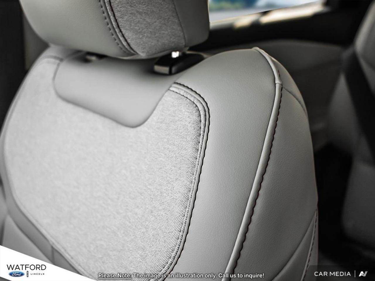 2026 Ford Explorer Active Photo