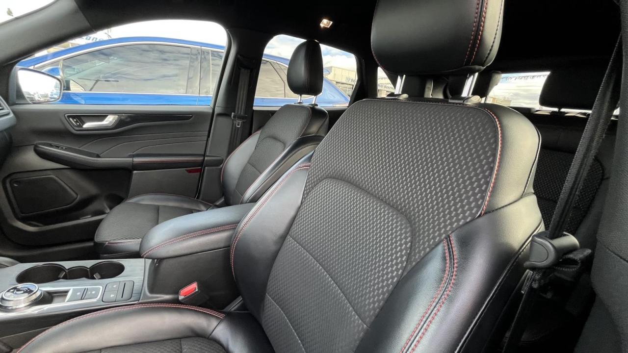 2023 Ford Escape ST-Line Photo