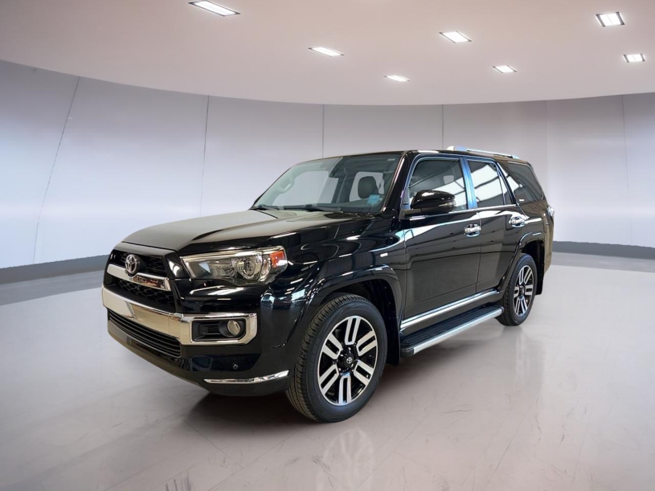 Used 2017 Toyota 4Runner 4WD 4DR V6 SR5 for sale in Moose Jaw, SK