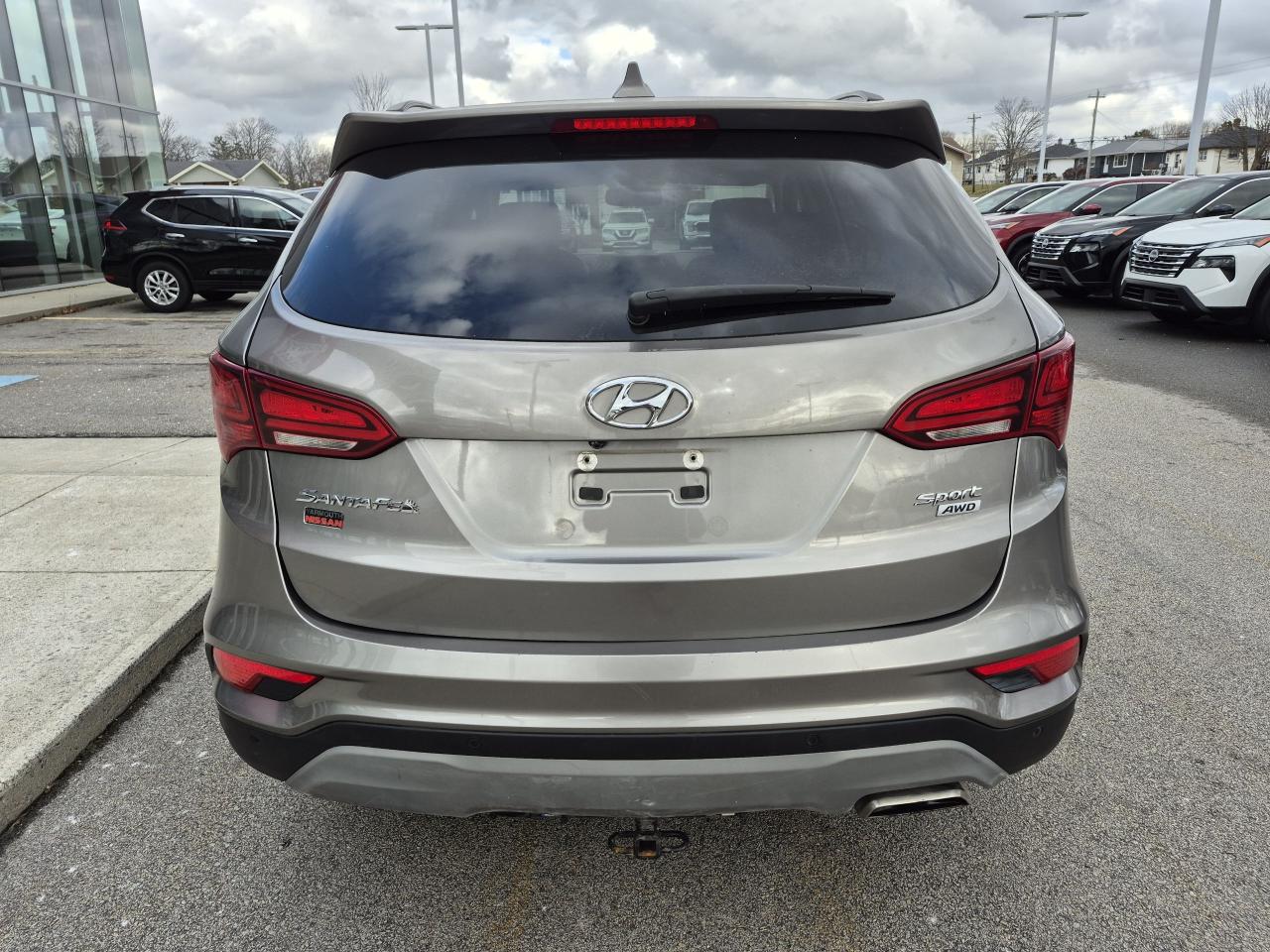 2018 Hyundai Santa Fe Sport Luxury AWD LEATHER - PANARAMIC MOONROOF - NAV Photo4