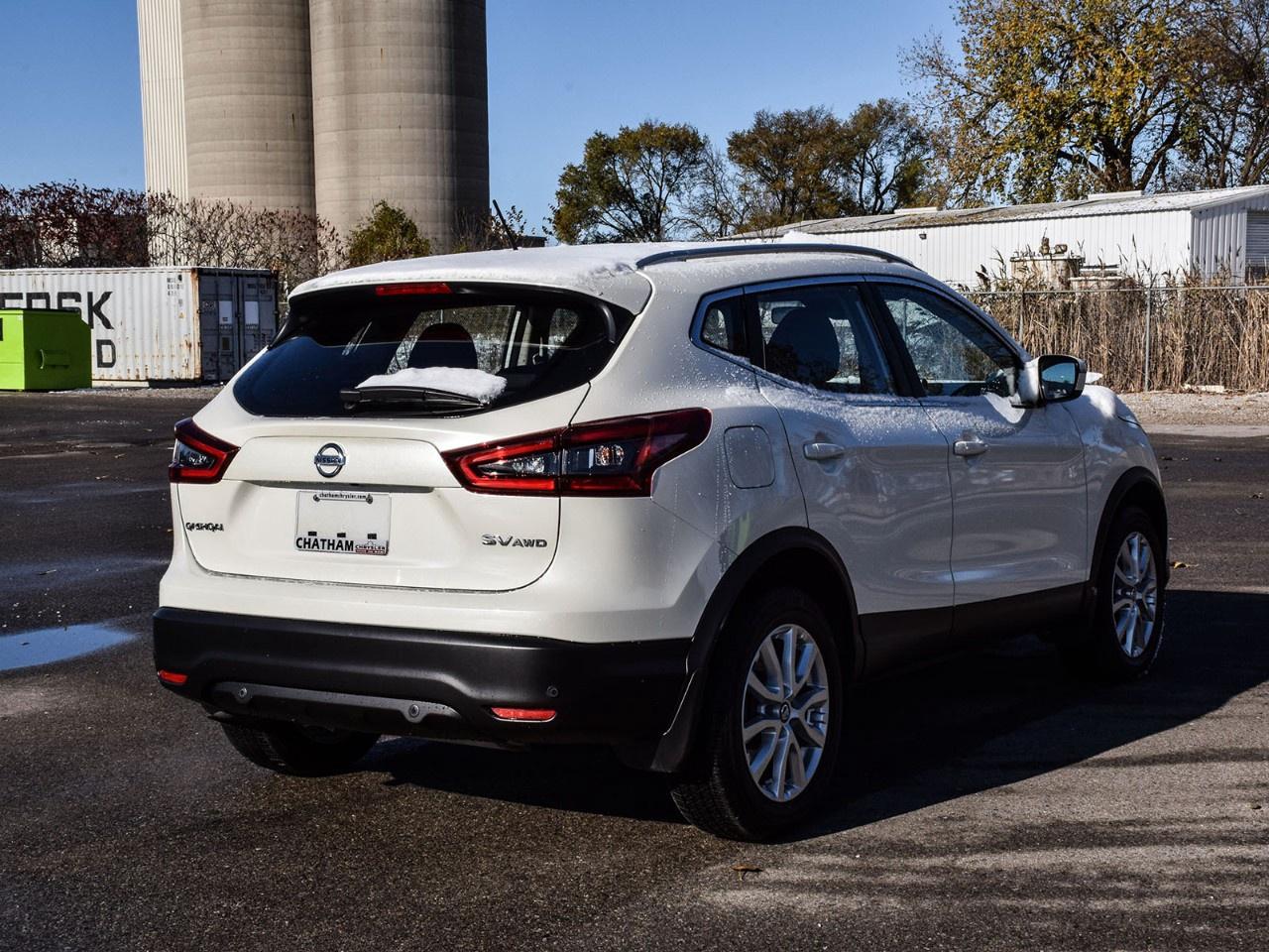 2023 Nissan Qashqai AWD SV CVT Photo3