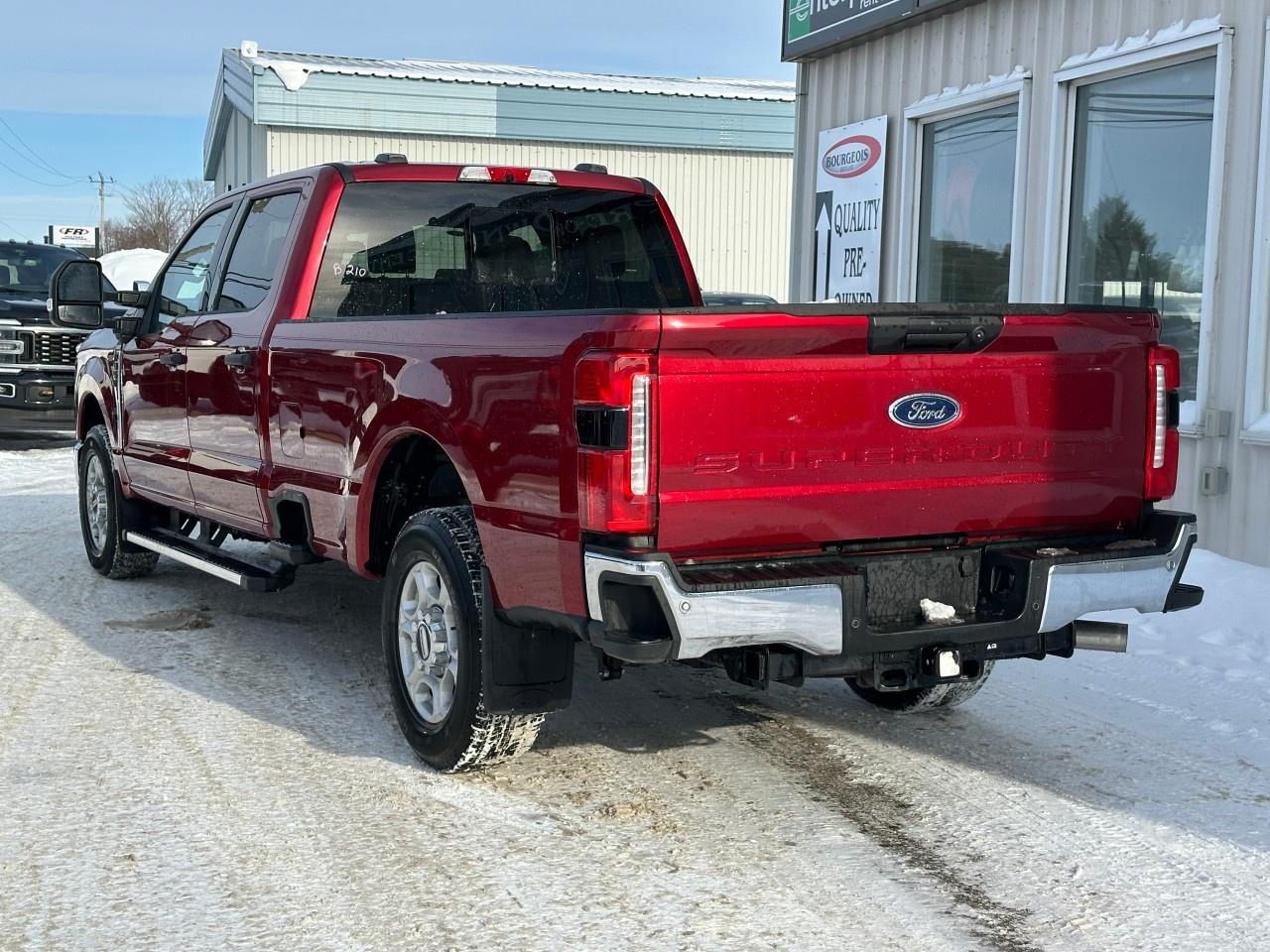 2026 Ford F-350 Super Duty SRW XLT 2WD Crew Cab 8' Box Photo