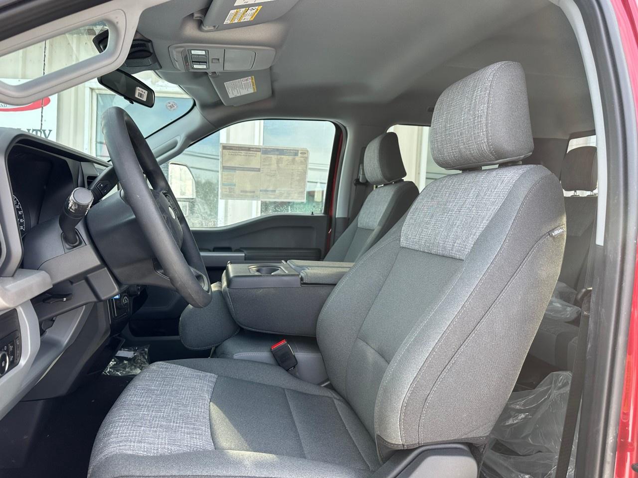 2026 Ford F-350 Super Duty SRW XLT 2WD Crew Cab 8' Box Photo