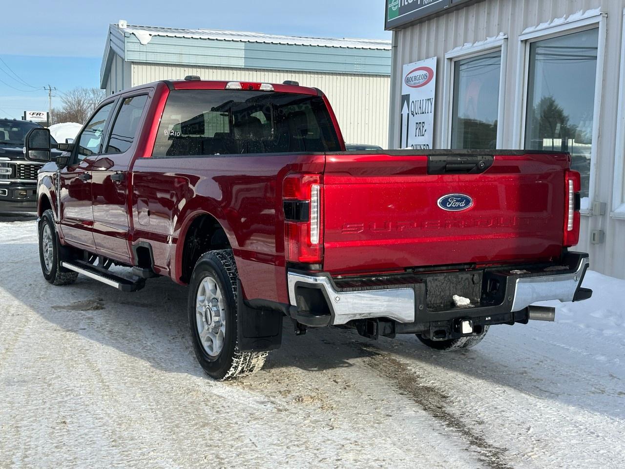 2026 Ford F-350 Super Duty SRW XLT 2WD Crew Cab 8' Box Photo