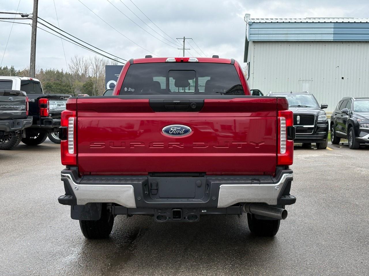 2026 Ford F-350 Super Duty SRW XLT 2WD Crew Cab 8' Box Photo