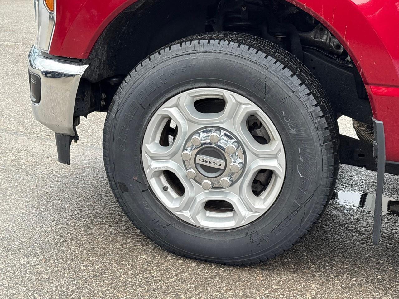 2026 Ford F-350 Super Duty SRW XLT 2WD Crew Cab 8' Box Photo