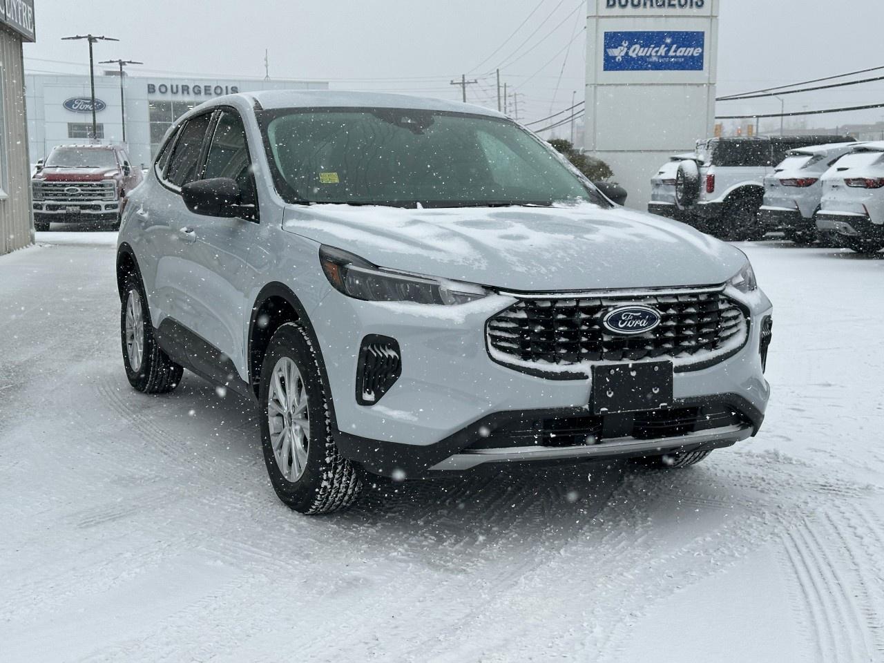 2025 Ford Escape Active AWD Photo3