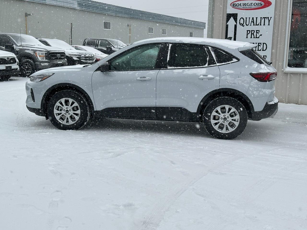 2025 Ford Escape Active AWD Photo