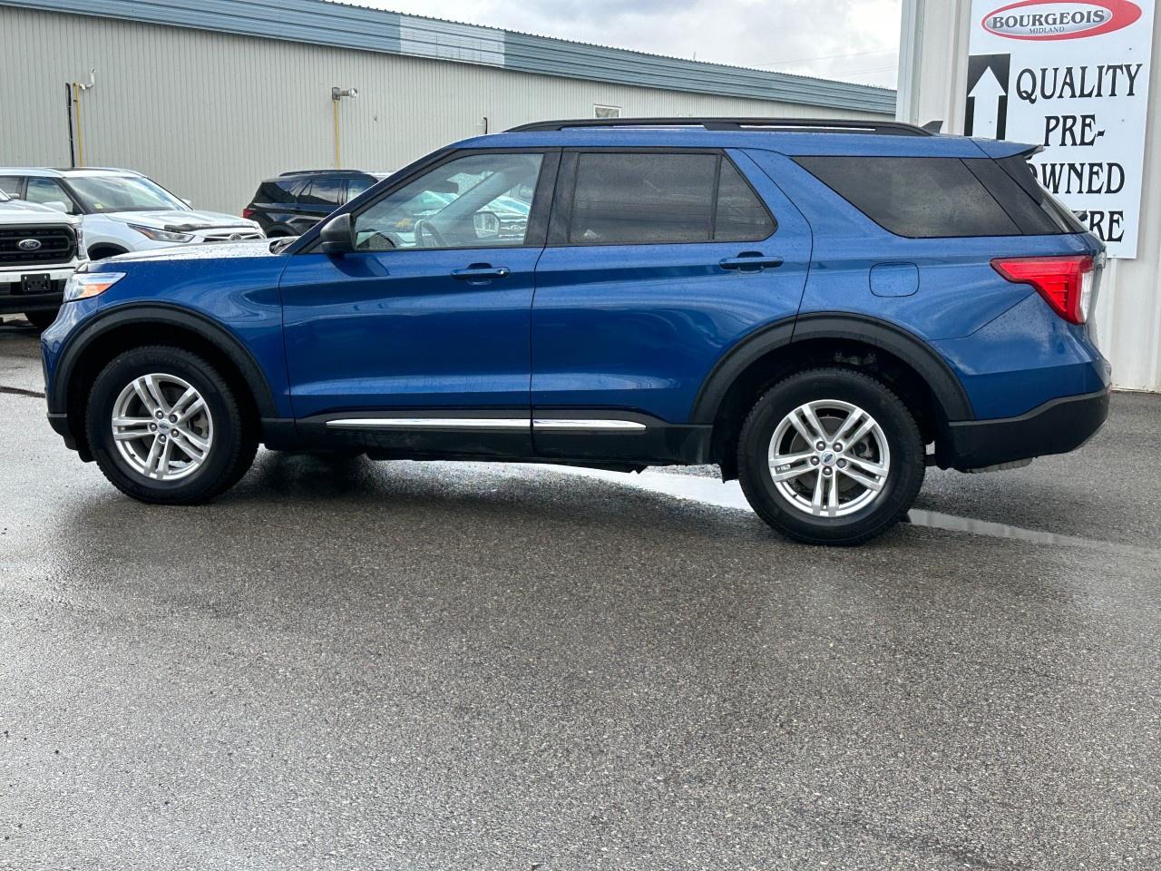 2023 Ford Explorer XLT 4WD Photo