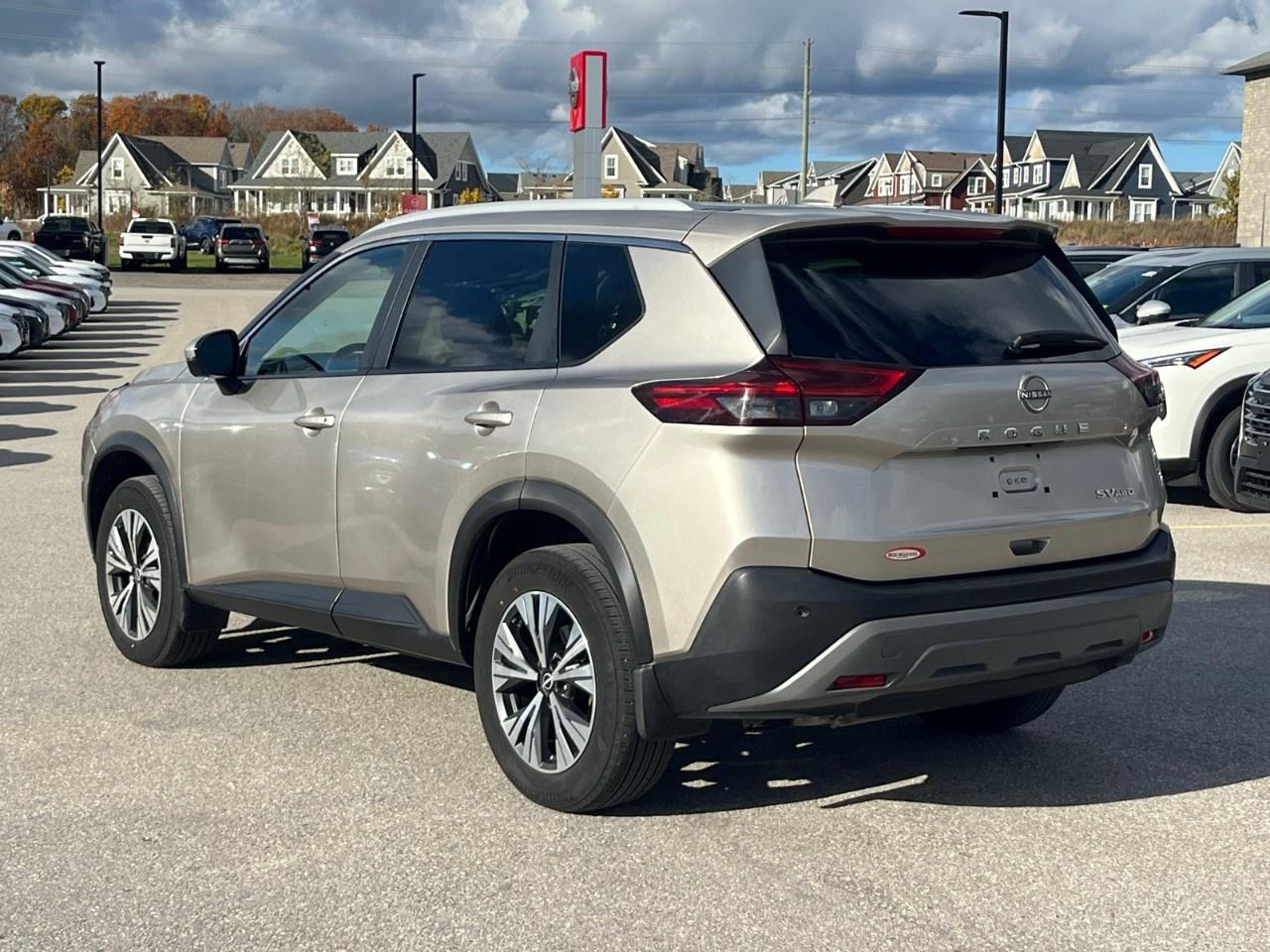 2023 Nissan Rogue AWD SV Photo