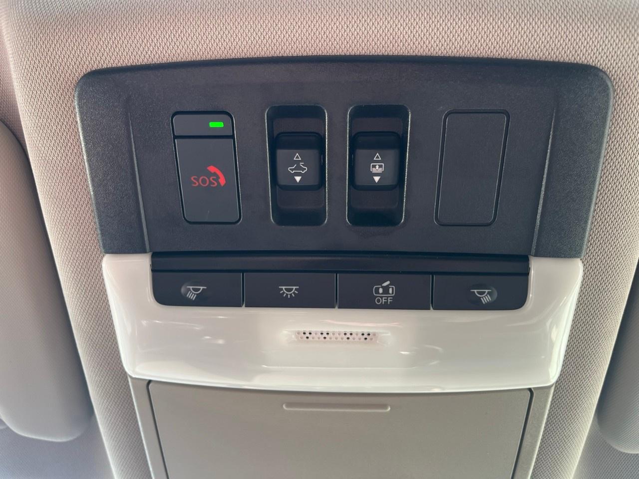 2023 Nissan Rogue AWD SV Photo