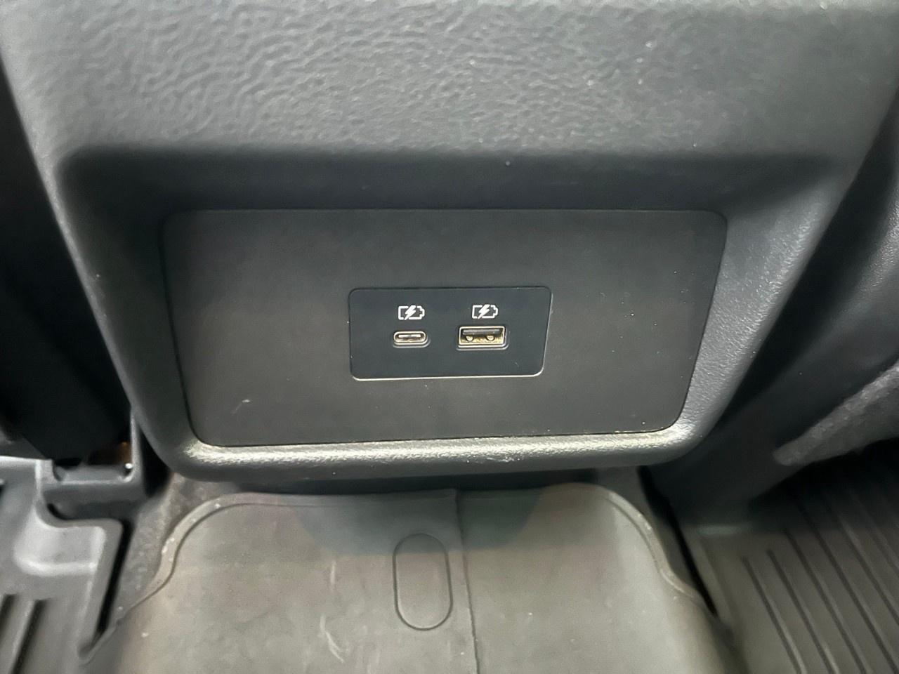 2023 Nissan Rogue AWD SV Photo