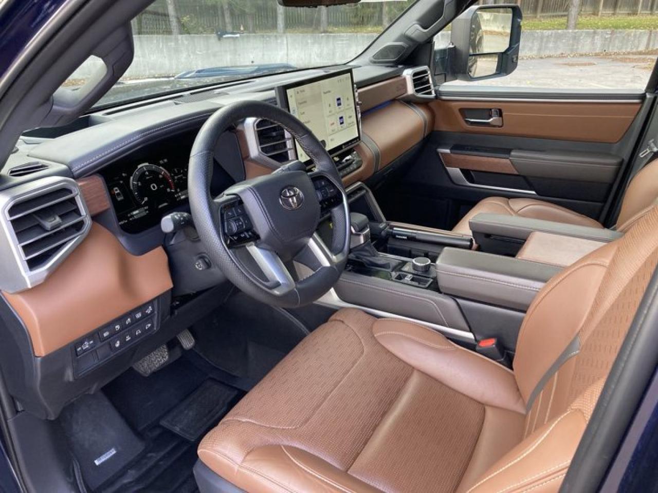 2022 Toyota Tundra Platinum Hybrid 1794 Edition Photo