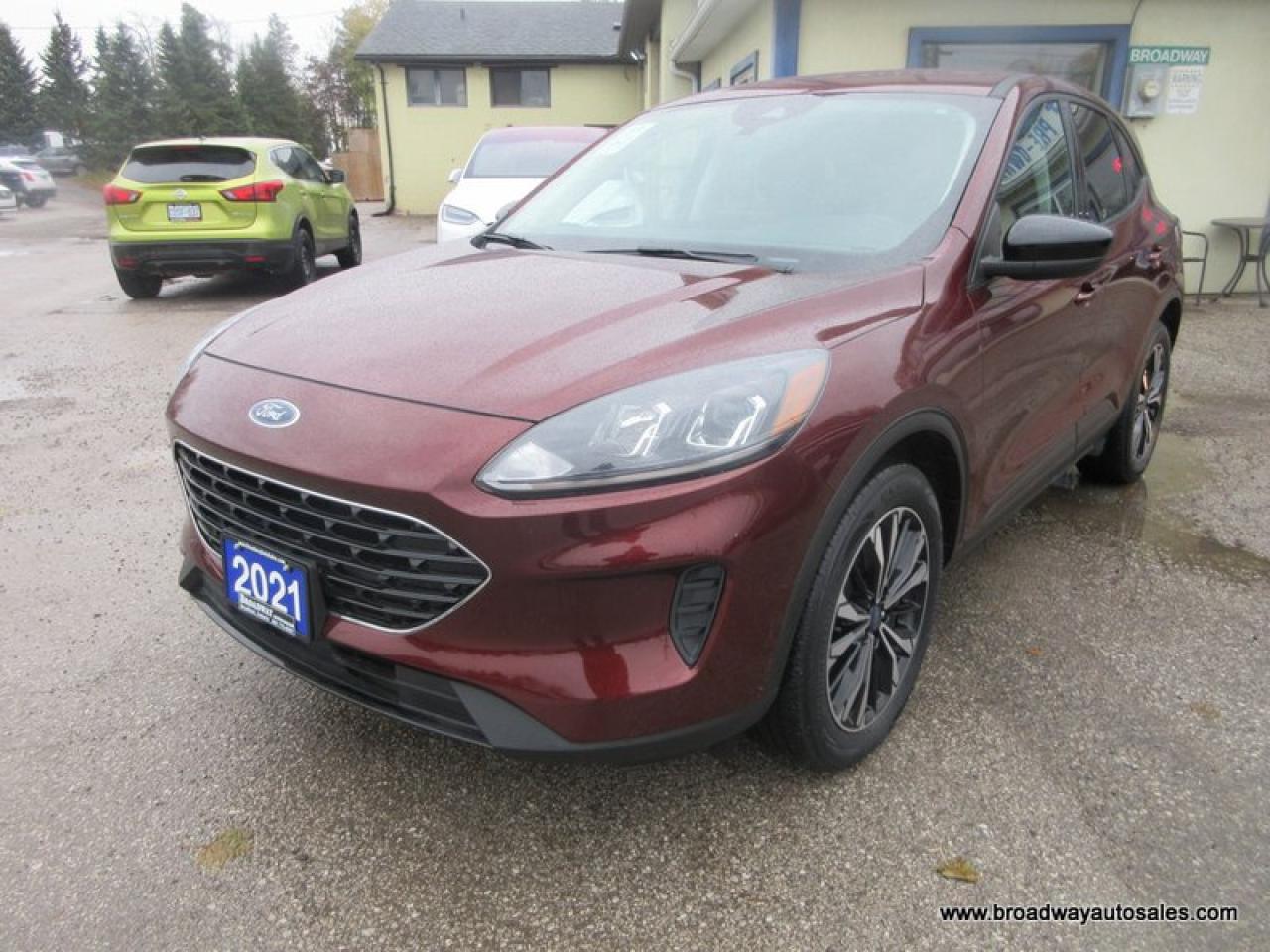 Used 2021 Ford Escape ALL-WHEEL DRIVE SE-PACKAGE 5 PASSENGER 1.5L - 3 CYL.. DRIVE-MODE-SELECT.. HEATED SEATS.. BACK-UP CAMERA.. BLUETOOTH SYSTEM.. KEYLESS ENTRY.. for sale in Bradford, ON
