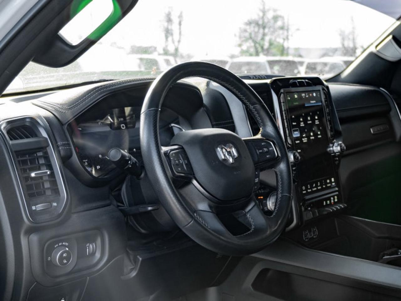 2024 RAM 1500 SPORT Photo2