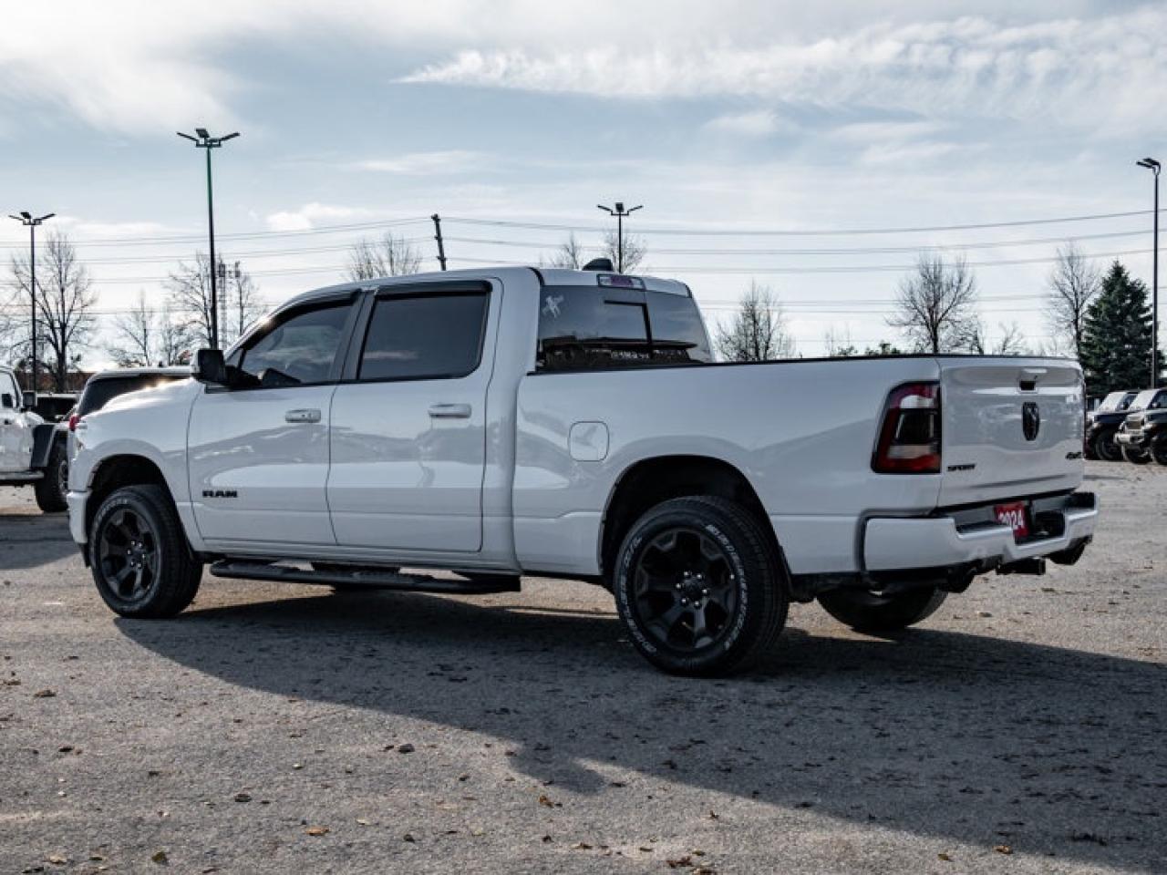 2024 RAM 1500 SPORT Photo4