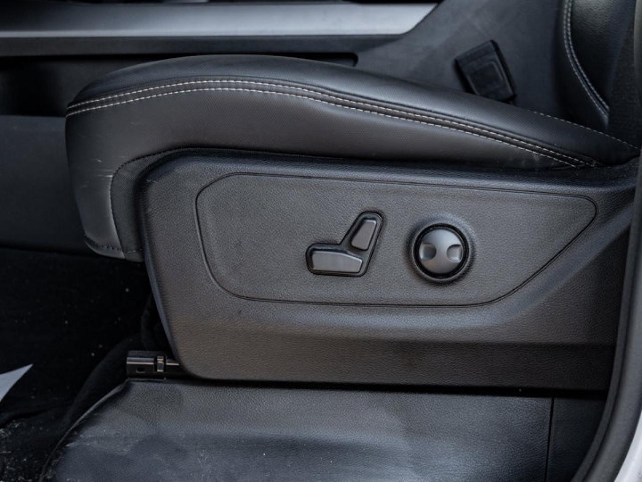 2024 RAM 1500 SPORT Photo