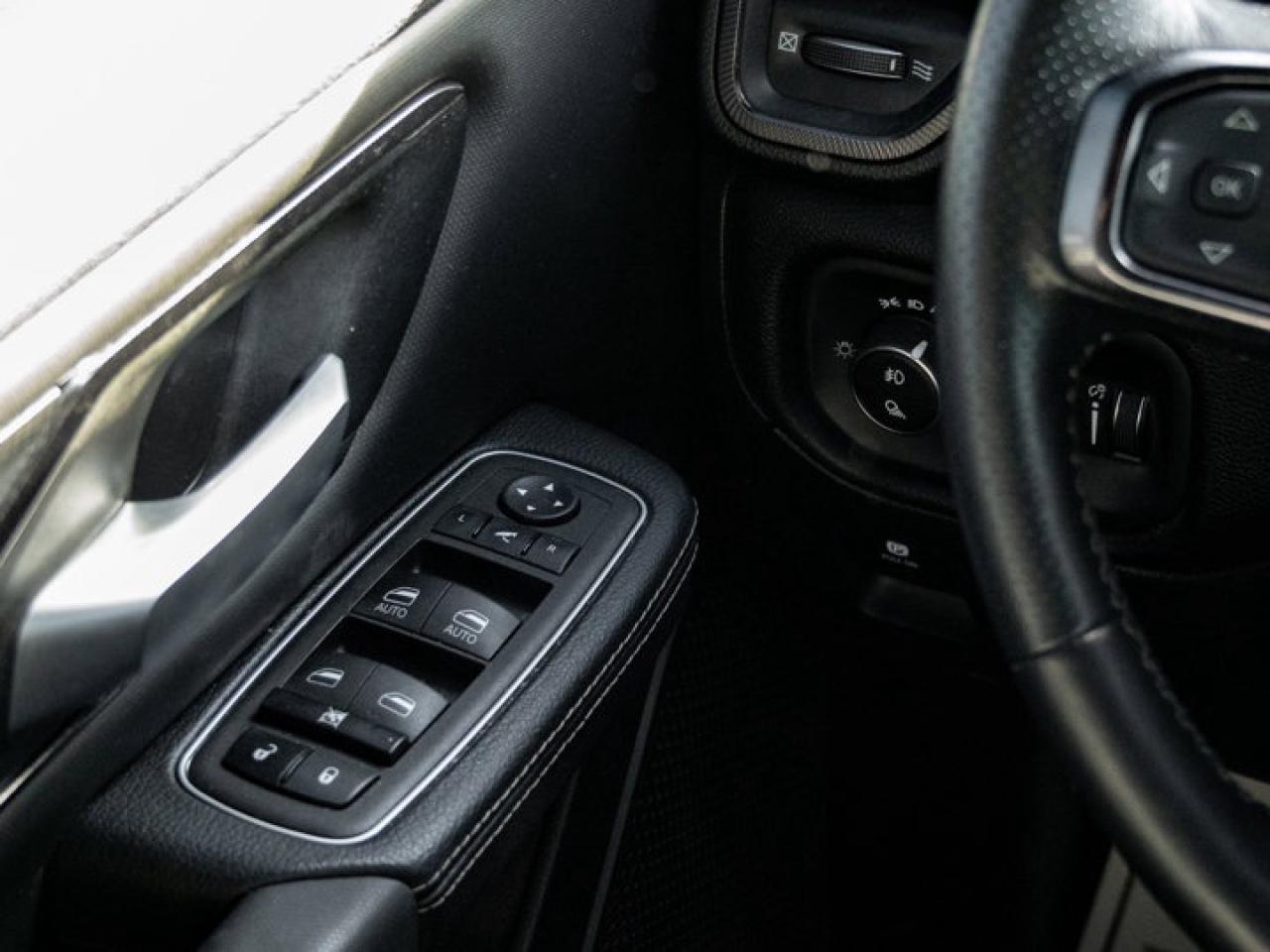 2024 RAM 1500 SPORT Photo