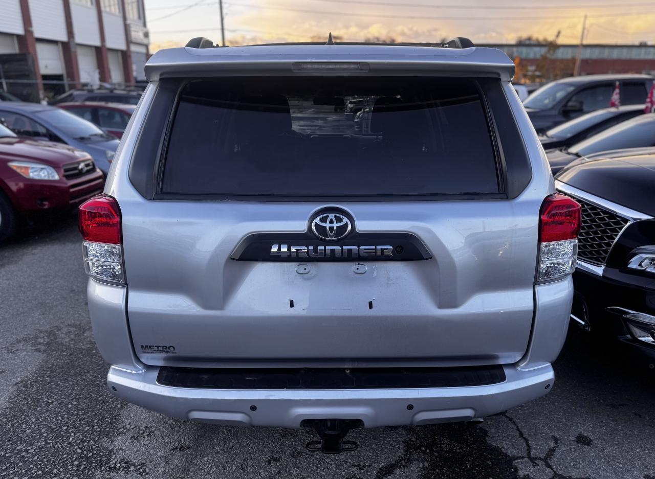 2013 Toyota 4Runner SR5 Photo3