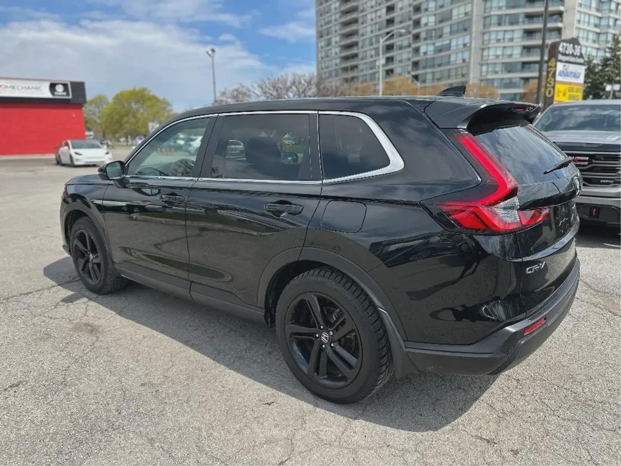 2023 Honda CR-V LX AWD Photo