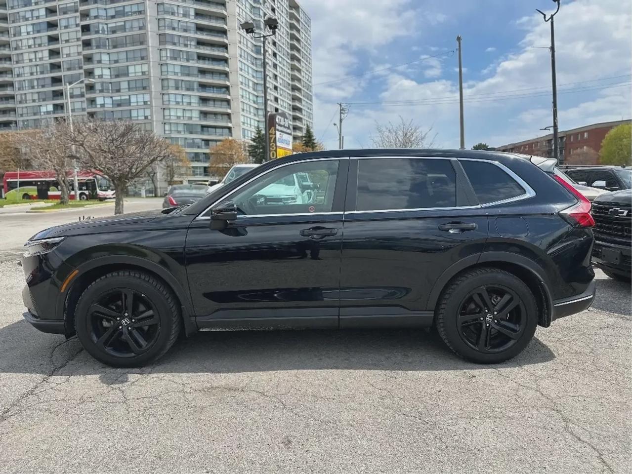 2023 Honda CR-V LX AWD Photo4