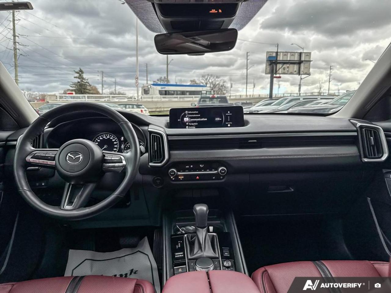 2025 Mazda CX-50 Kuro / HYBRID  / LEATHER / ROOF / NO ACCIDENTS Photo