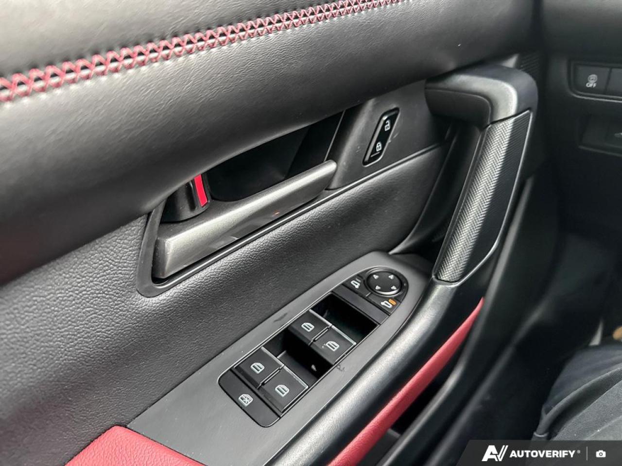 2025 Mazda CX-50 Kuro / HYBRID  / LEATHER / ROOF / NO ACCIDENTS Photo