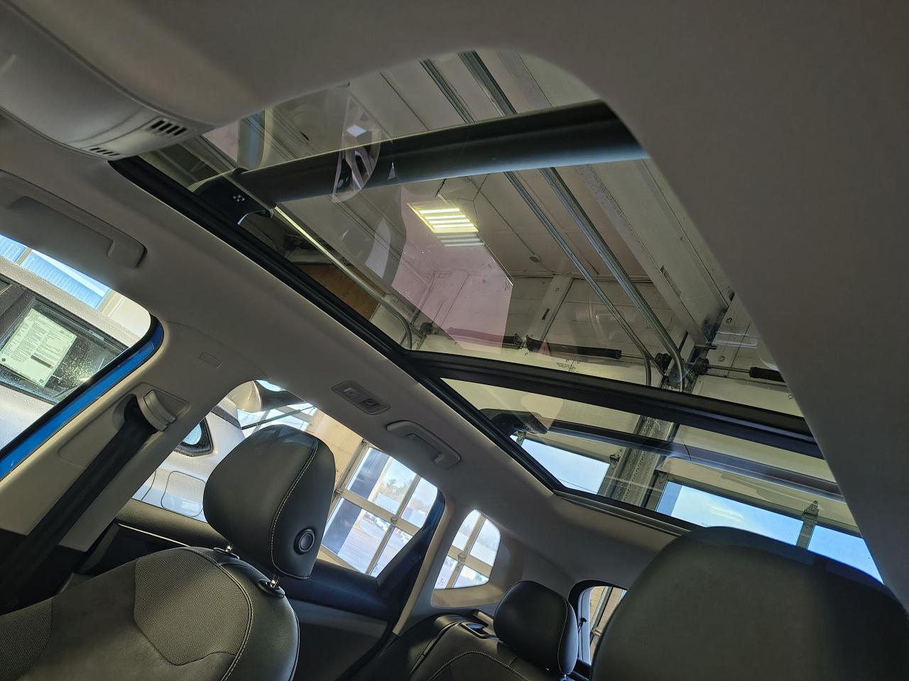 2022 Volkswagen Taos Comfortline Photo0