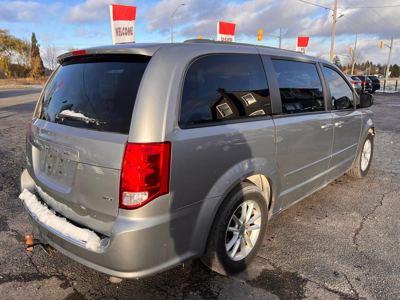 2015 Dodge Grand Caravan SXT Photo2