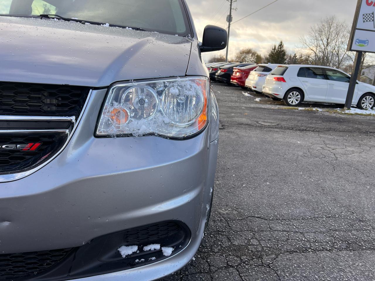 2015 Dodge Grand Caravan SXT Photo