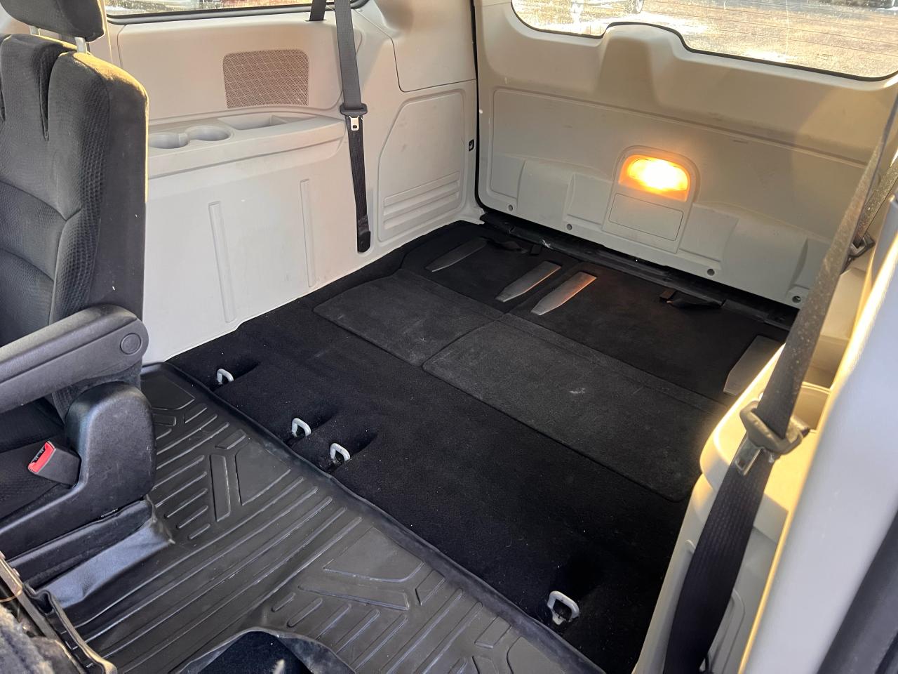 2015 Dodge Grand Caravan SXT Photo