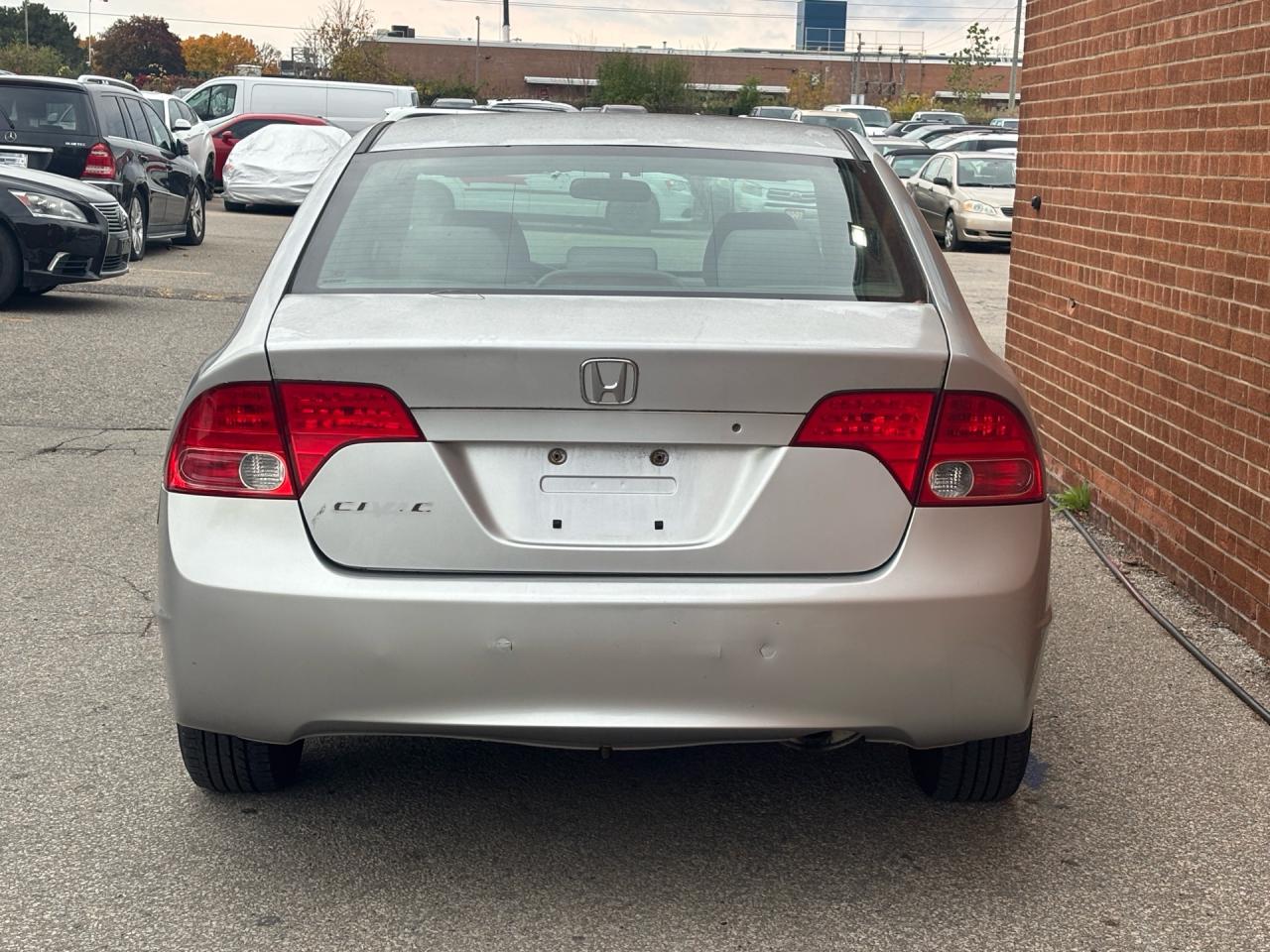 2007 Honda Civic 4dr AT DX-G Photo4