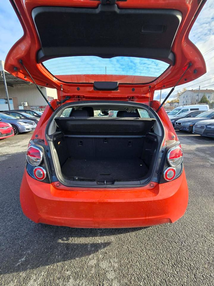 2012 Chevrolet Sonic LT - Photo #9