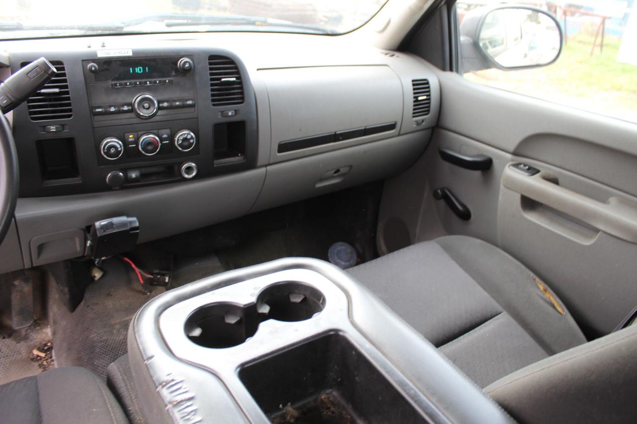 2011 Chevrolet Silverado 2500 Work Truck Photo