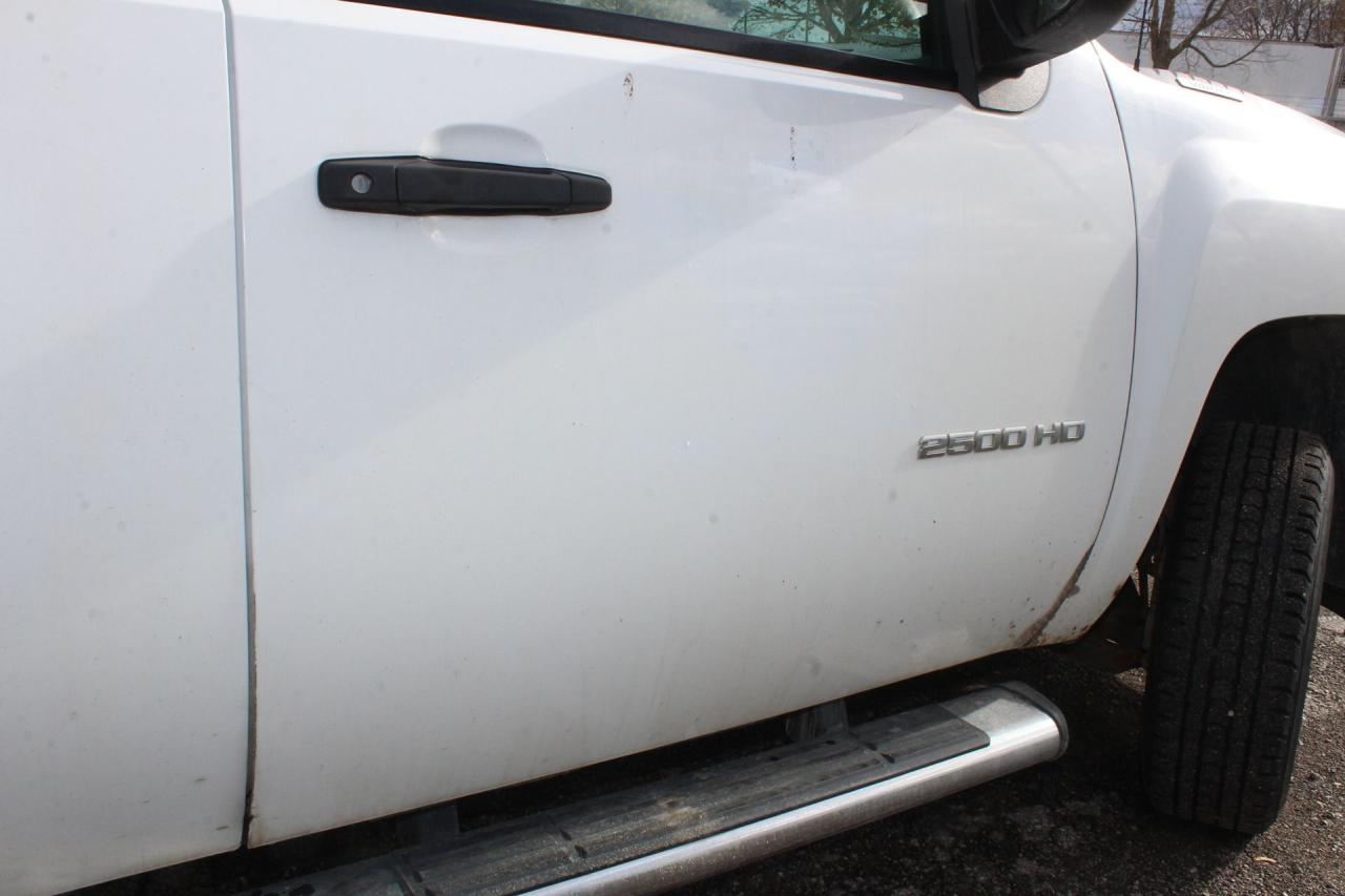 2011 Chevrolet Silverado 2500 Work Truck Photo