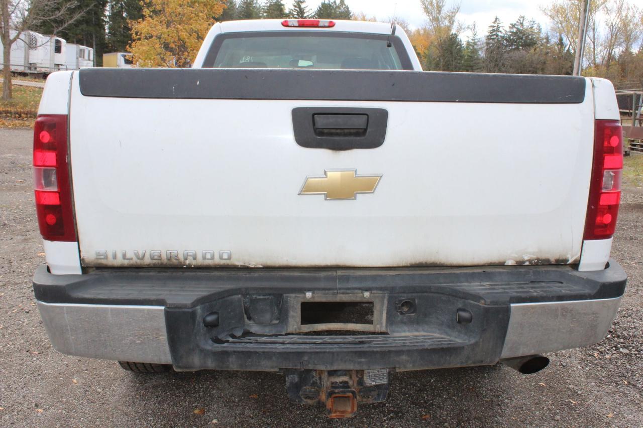 2011 Chevrolet Silverado 2500 Work Truck Photo