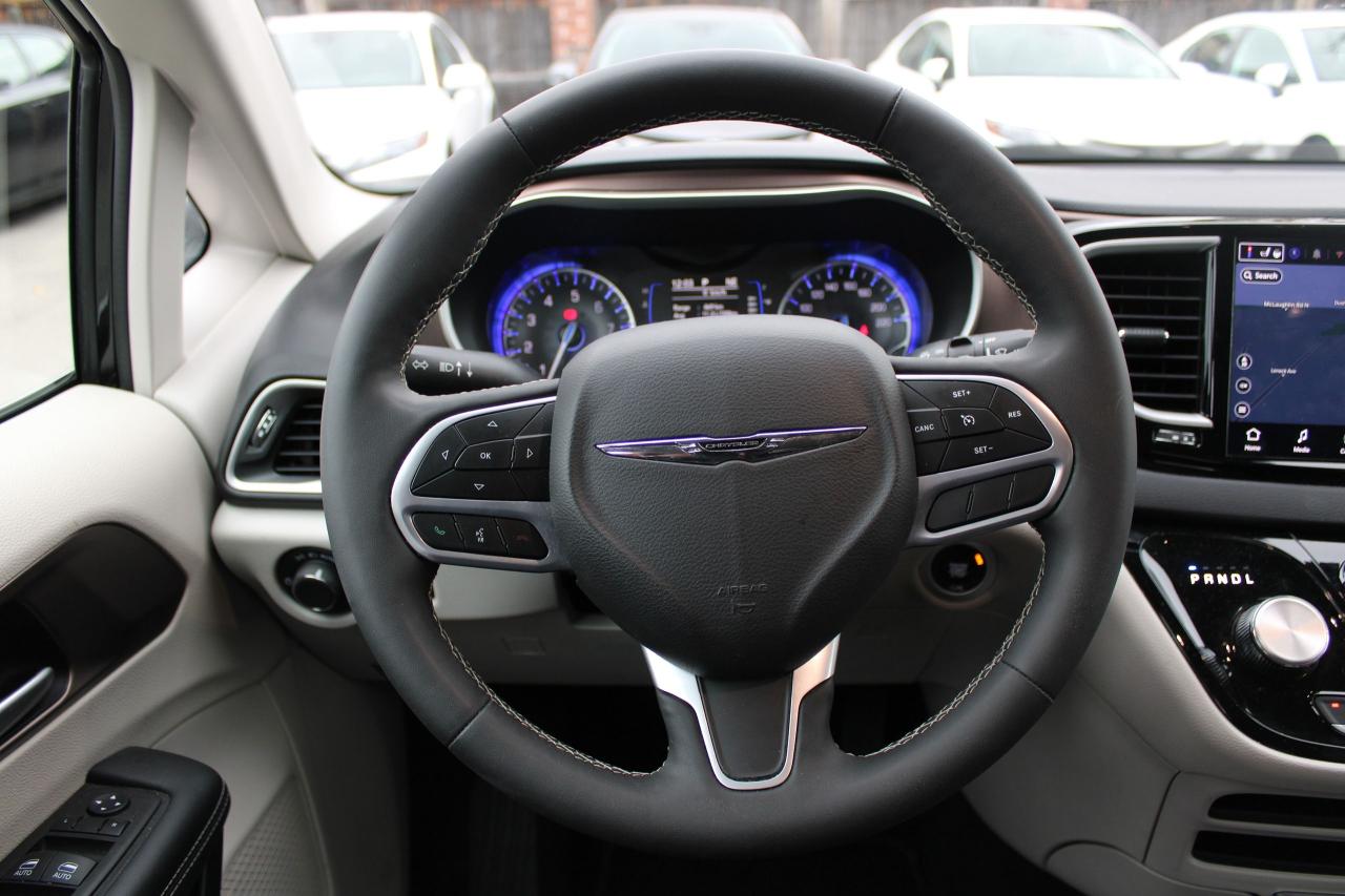 2024 Chrysler Grand Caravan SXT 2WD - Photo #5