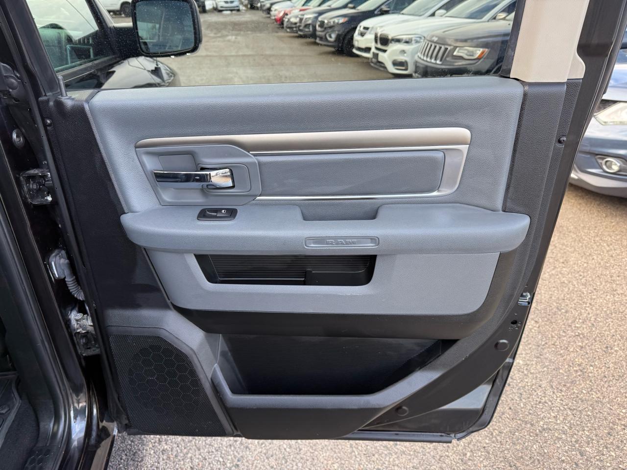 2018 RAM 1500 Outdoorsman--Great on Fuel- Very Clean - Photo #6