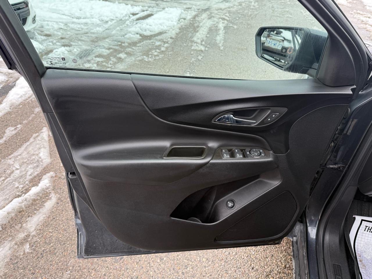 2023 Chevrolet Equinox LT - Photo #7