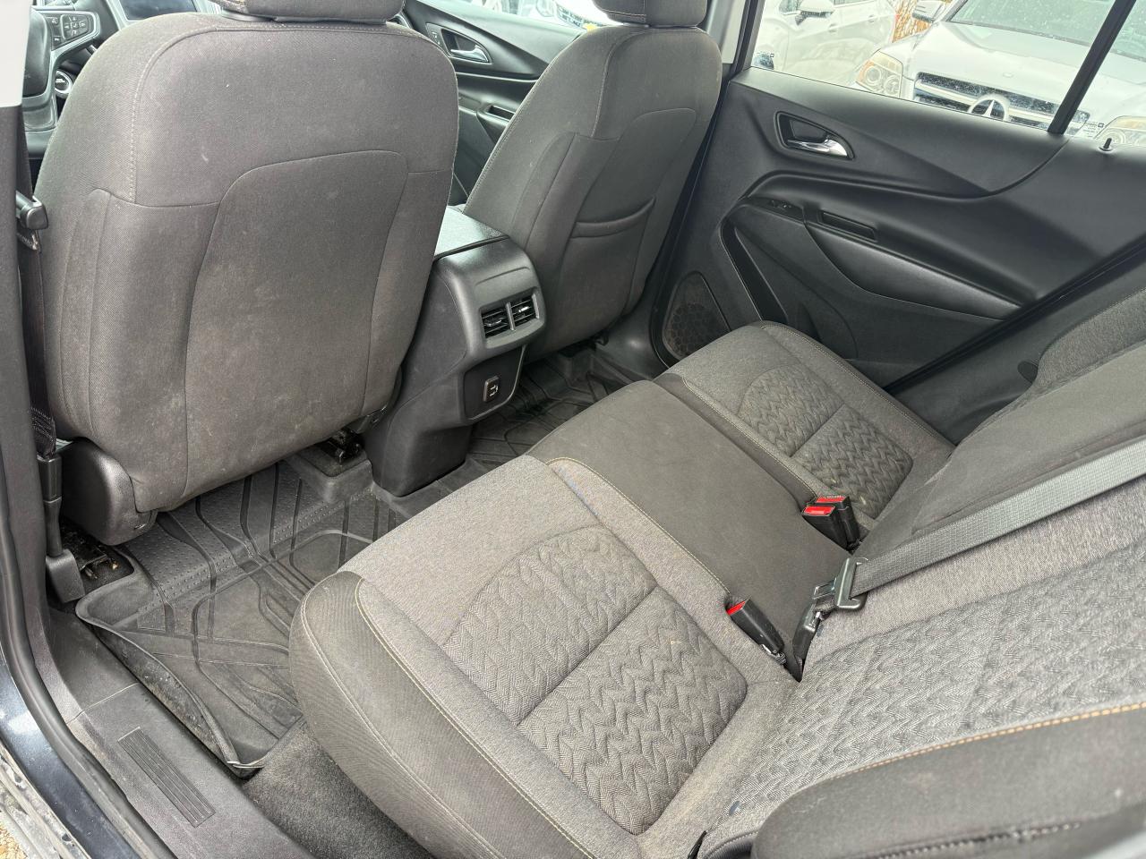 2023 Chevrolet Equinox LT - Photo #8