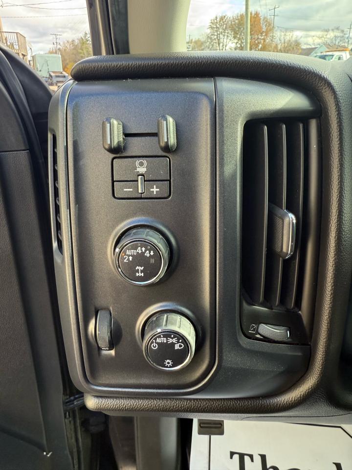 2018 Chevrolet Silverado 1500 Custom - Photo #11