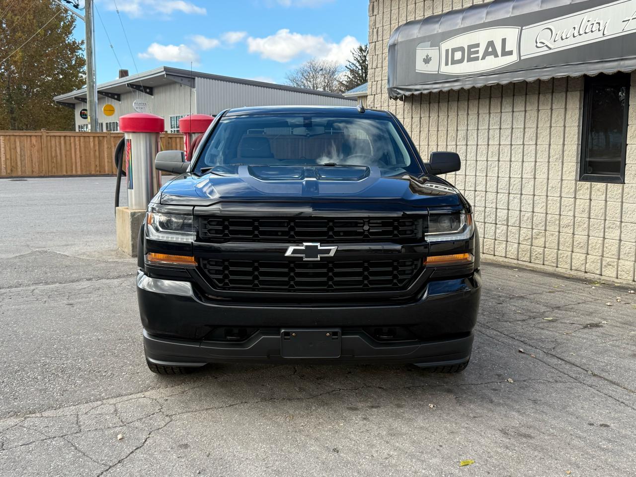 2018 Chevrolet Silverado 1500 Custom - Photo #2