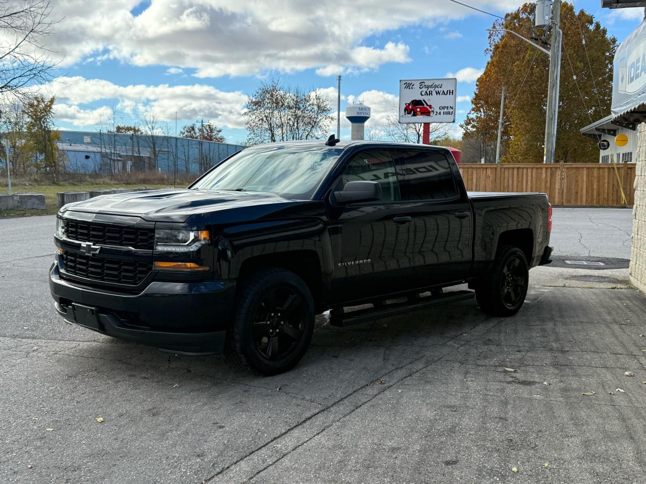 2018 Chevrolet Silverado 1500 Custom - Photo #3