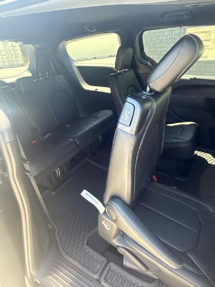 2026 Dodge Grand Caravan SXT Photo